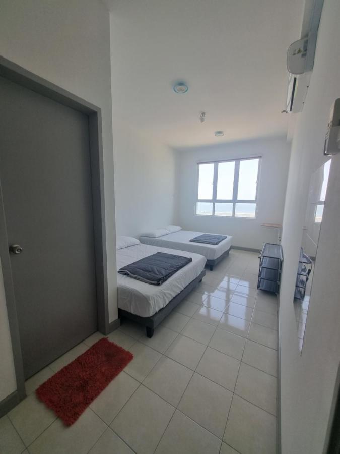 Seaside Haven Homestay Seaview Unit With Pool Opposite Ktcc & Mayang Mall - Pangsapuri Ladang Tanjung 瓜拉丁加奴 外观 照片