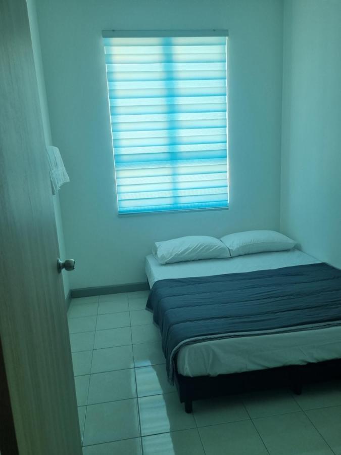 Seaside Haven Homestay Seaview Unit With Pool Opposite Ktcc & Mayang Mall - Pangsapuri Ladang Tanjung 瓜拉丁加奴 外观 照片